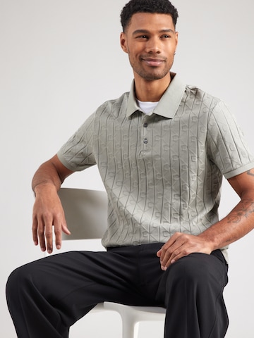 Calvin Klein Тениска в зелено: отпред