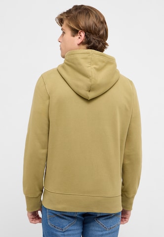 MUSTANG Sweatshirt ' Brighton ' in Grün