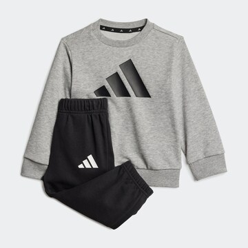 Completo per l'allenamento di ADIDAS SPORTSWEAR in grigio: frontale