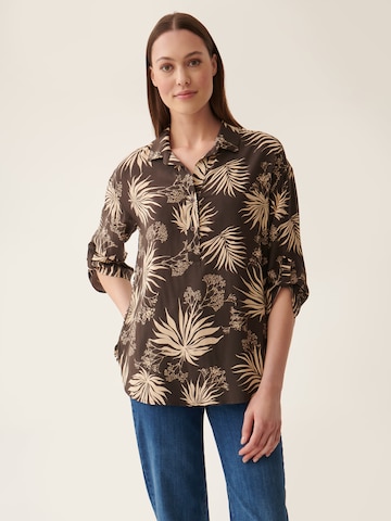 TATUUM - Blusa 'BALEA 1' em castanho: frente