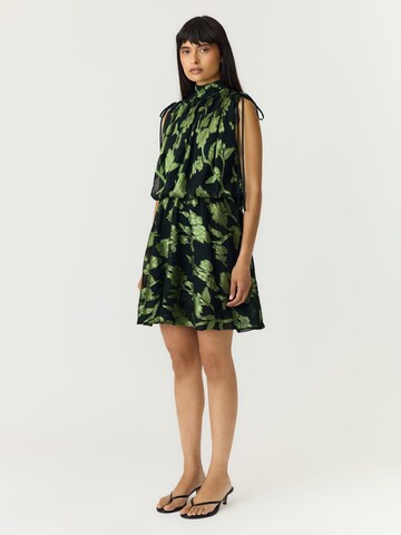 YAS - Vestido 'DASH' en negro