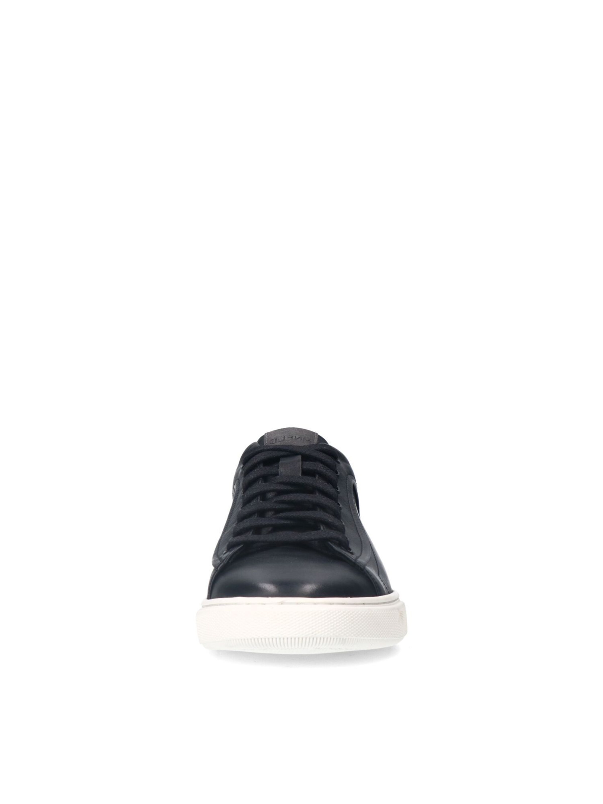 MANFIELD Sneakers in Black