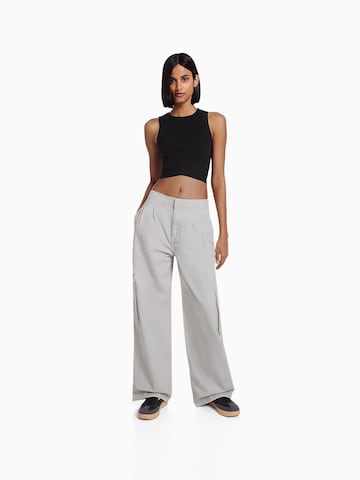 Bershka Wide Leg Plisserte jeans i lilla