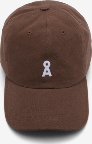 ARMEDANGELS Kšiltovka 'YENAAS BOLD' – hnědá: přední strana