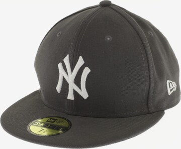 NEW ERA Hat & Cap in 56 in Grey: front