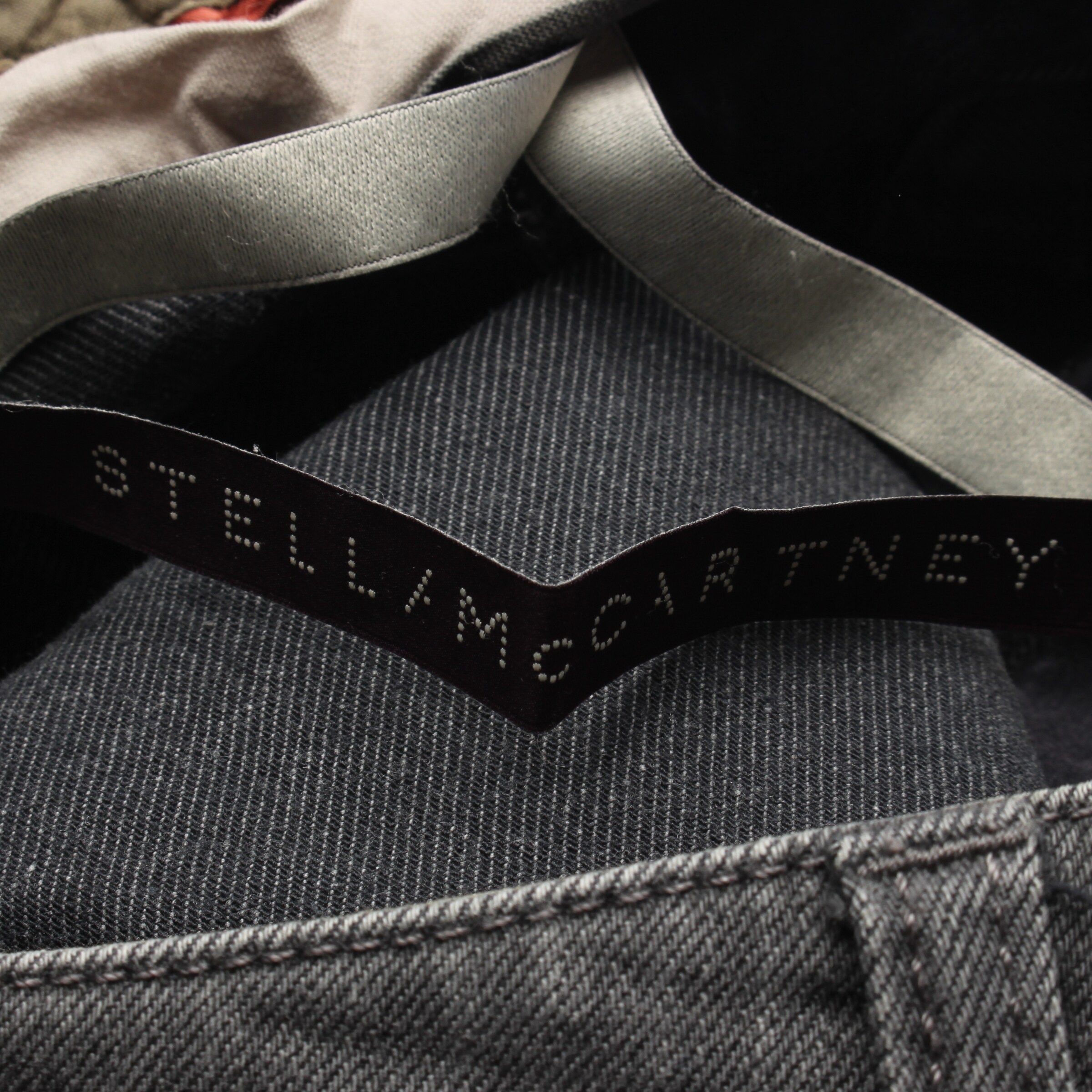 Stella McCartney Jeans in 28 in Grey