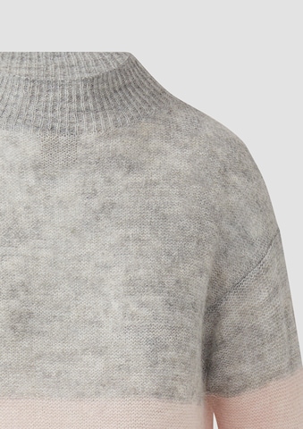 s.Oliver BLACK LABEL Sweter w kolorze szary