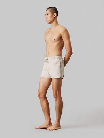 Calvin Klein Swimwear Zwemshorts in Beige