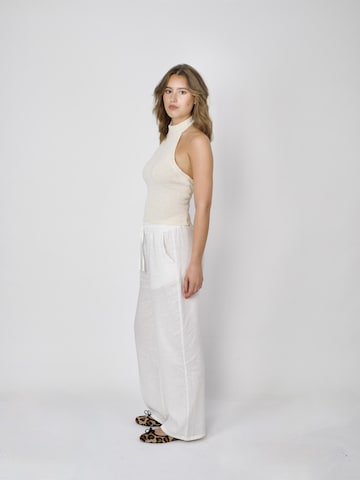 Wide leg Pantaloni di SHAMBLES in bianco