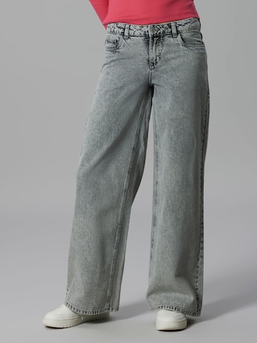 LMTD Wide leg Jeans in Grey: front