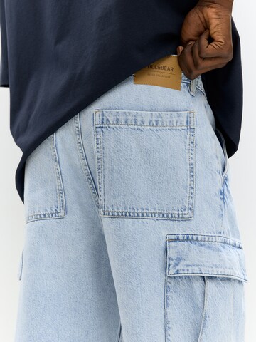 Loosefit Jeans cargo di Pull&Bear in blu