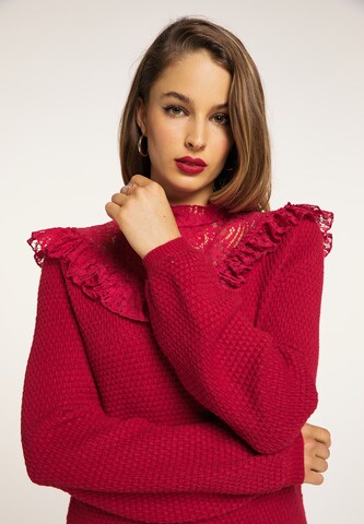 Pullover di faina in rosso