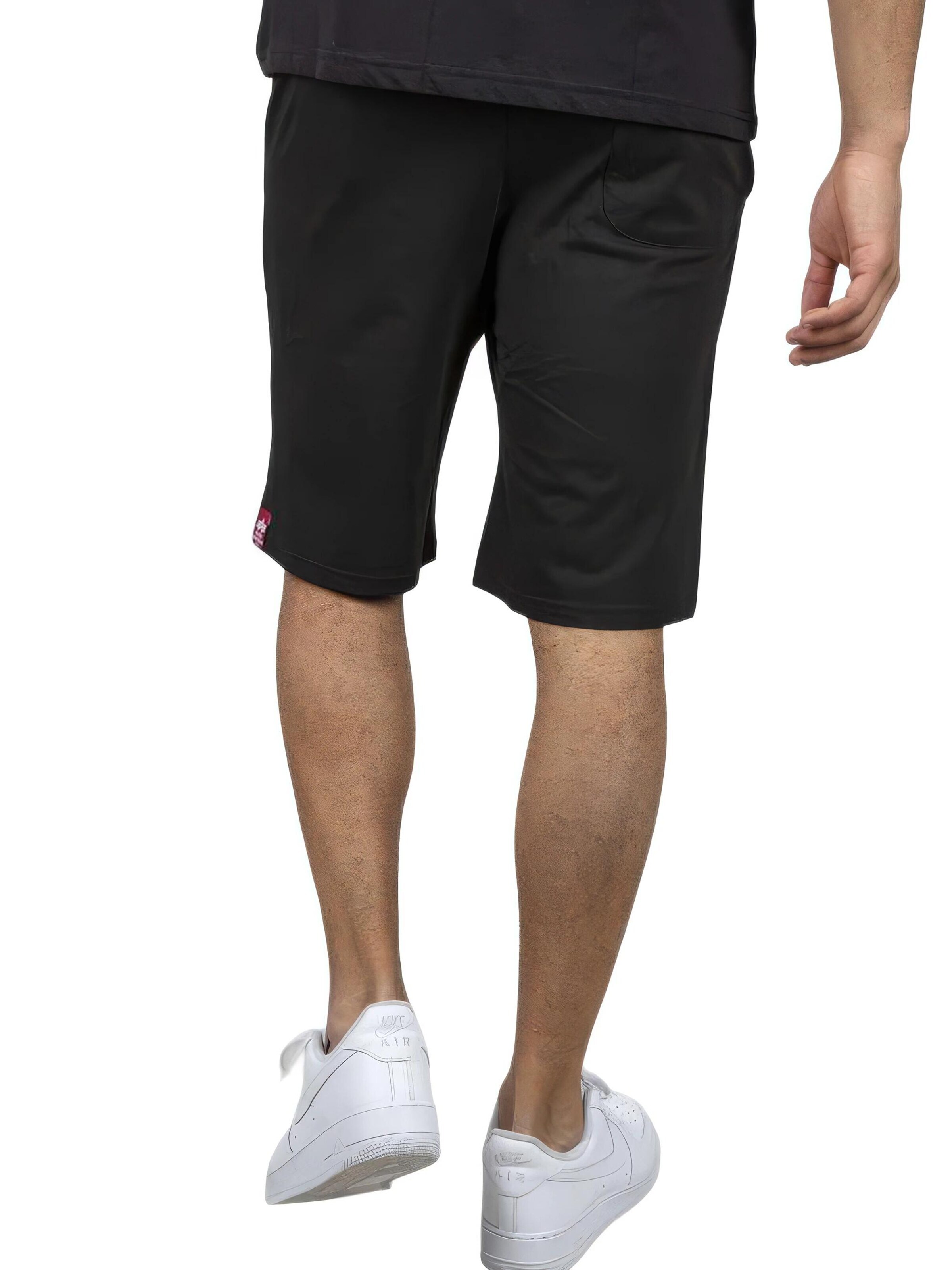 ALPHA INDUSTRIES Regular Hose‌‌‌‌‌‌‌‌‌ in Schwarz