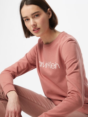 Calvin Klein Regular Sweatshirt i rosa