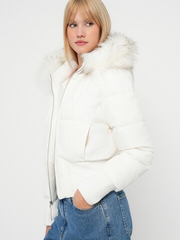 HOLLISTER Winter Jacket in White
