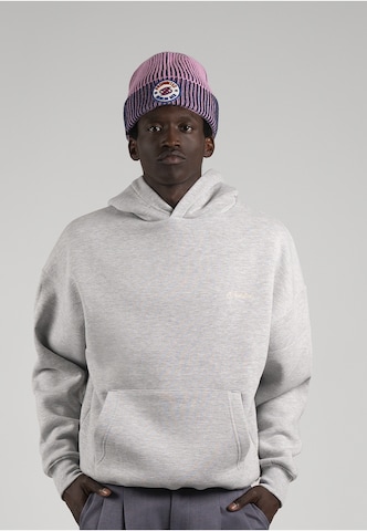 Sweat-shirt 'Après Ski' Prohibited en gris : devant