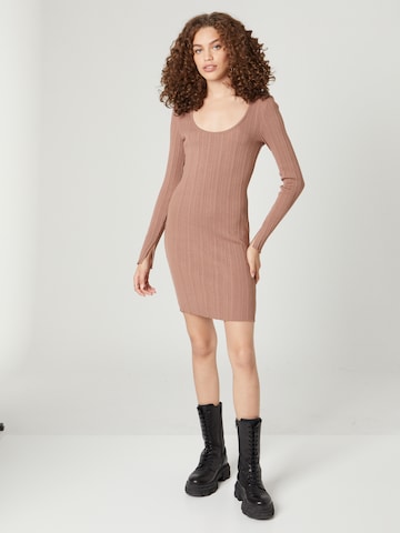 A LOT LESS Dress 'Nanni' in Brown: front