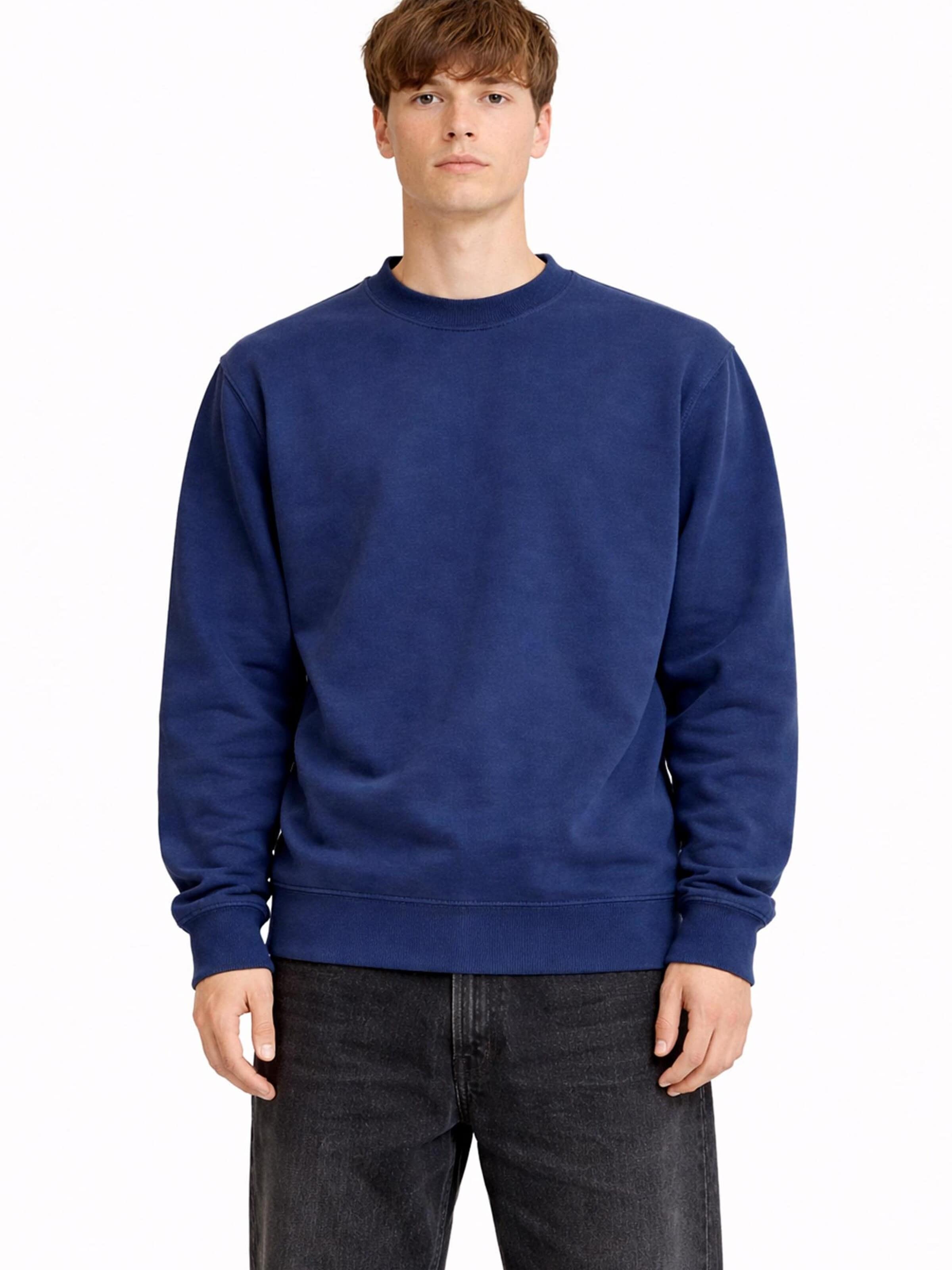A Question Of (AQO) Sweatshirt 'Johannes' in Blauw: voorkant