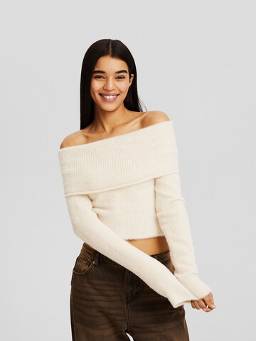 Bershka Sweater in Beige: front