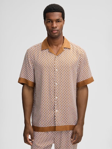 Coupe regular Chemise 'Cao' STRELLSON en marron : devant