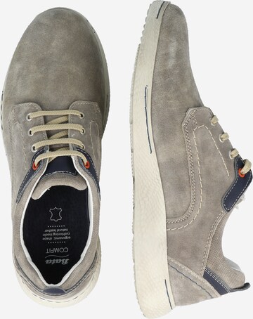 Bata Sneakers in Grey