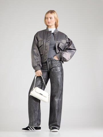 Pull-over & Other Stories en gris