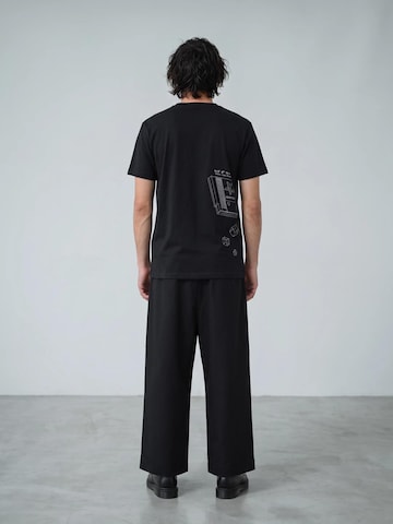 Maglietta 'T-shirt 8bit Series' di Kanten in nero