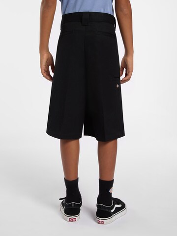 DICKIES Regularen Hlače | črna barva