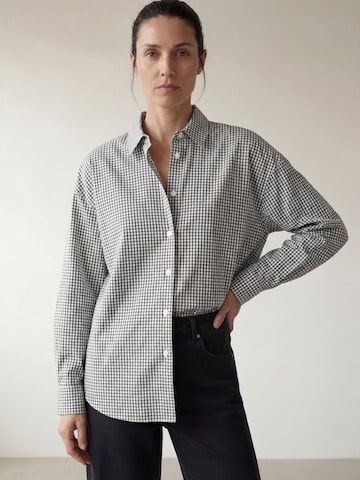 ARMIE Blouse 'The Carla Shirt' in Wit: voorkant