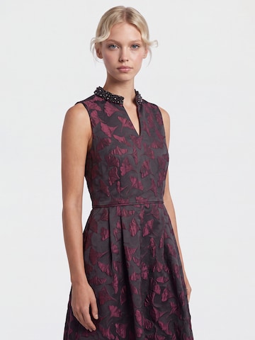 APART Kleid in Schwarz