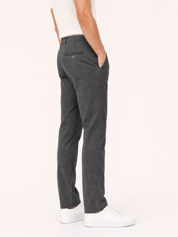 yazubi Slim fit Chino Pants 'Kyle' in Grey