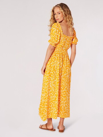 Robe Apricot en orange