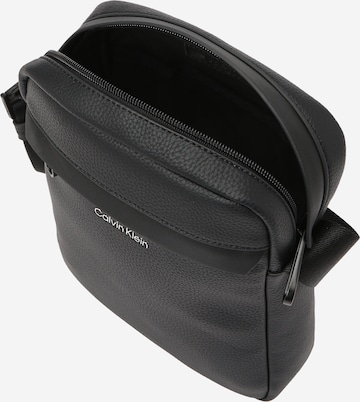 Calvin Klein Crossbody bag 'MUST' in Black