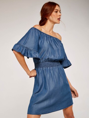 Apricot Sommerkleid in Blau: predná strana