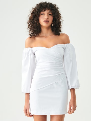 BWLDR Sukienka 'LATTE' w kolorze biały: przód