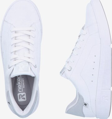 Sneaker bassa di Rieker EVOLUTION in bianco