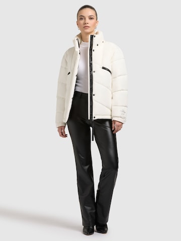 khujo Winterjacke 'Evande' in Weiß