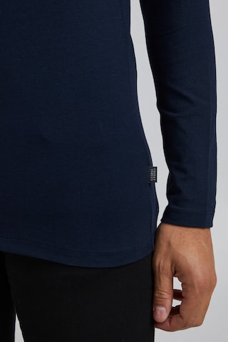 Casual Friday Longsleeve 'Theo' in Blau