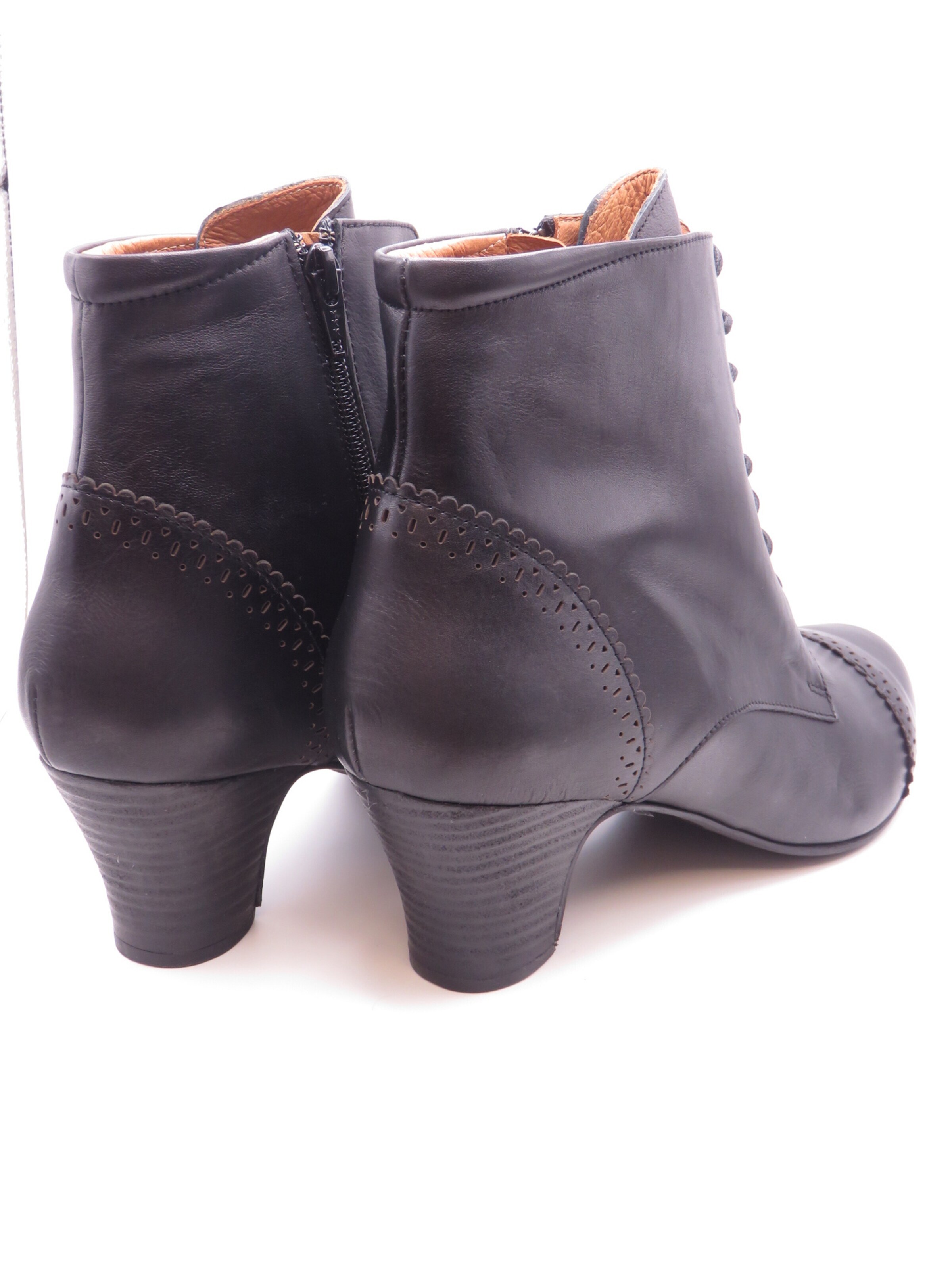 BRAKO Ankle Boots 'Mago'‌‌‌‌ in Schwarz