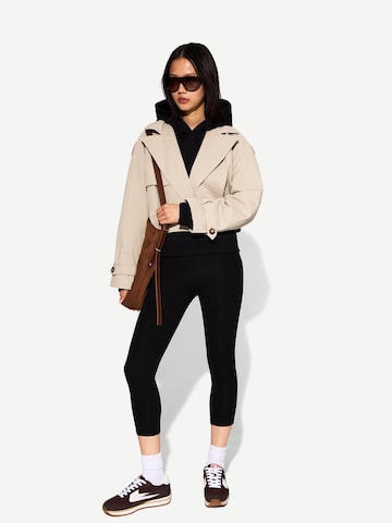 Giacca di mezza stagione di Bershka in beige