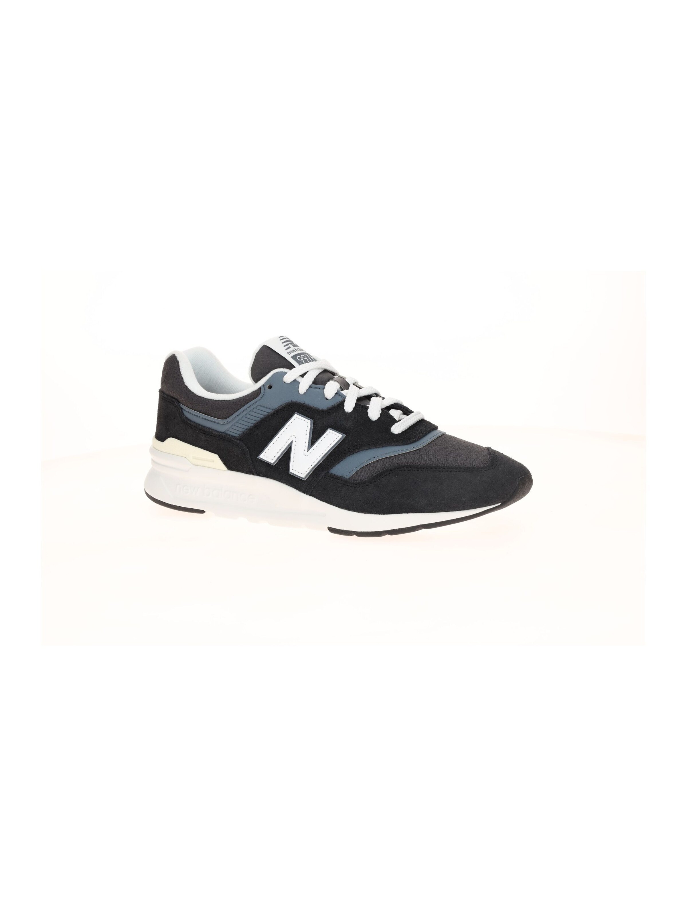 new balance Athletic Lace-Up Shoes in Black: front