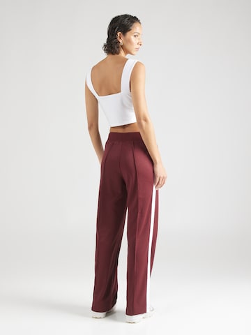 Loosefit Pantalon TOMMY HILFIGER en rouge