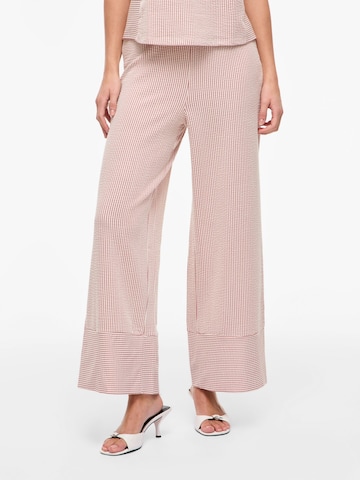 Wide Leg Pantalon 'VIStriplo' VILA en rose : devant