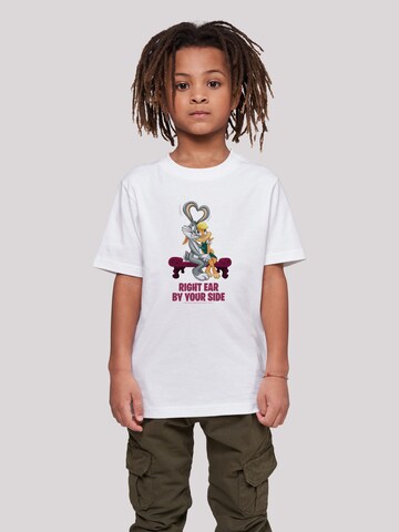 F4NT4STIC Shirt 'Looney Tunes Bugs And Lola Valentine's Cuddle' in Wit: voorkant