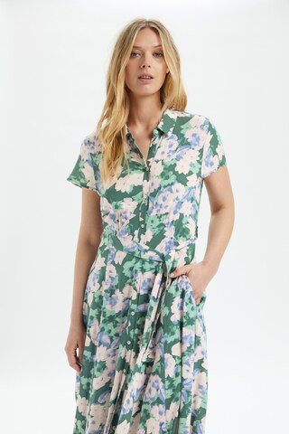 Robe-chemise 'Arjana' SOAKED IN LUXURY en vert