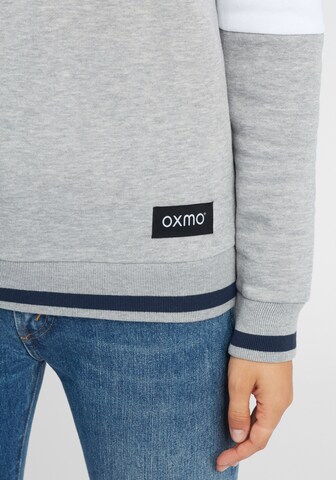 Oxmo Sweatshirt 'Omara' in Blauw