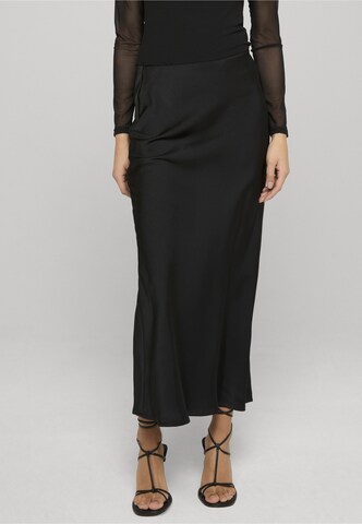 Gonna di Estelou in nero: frontale