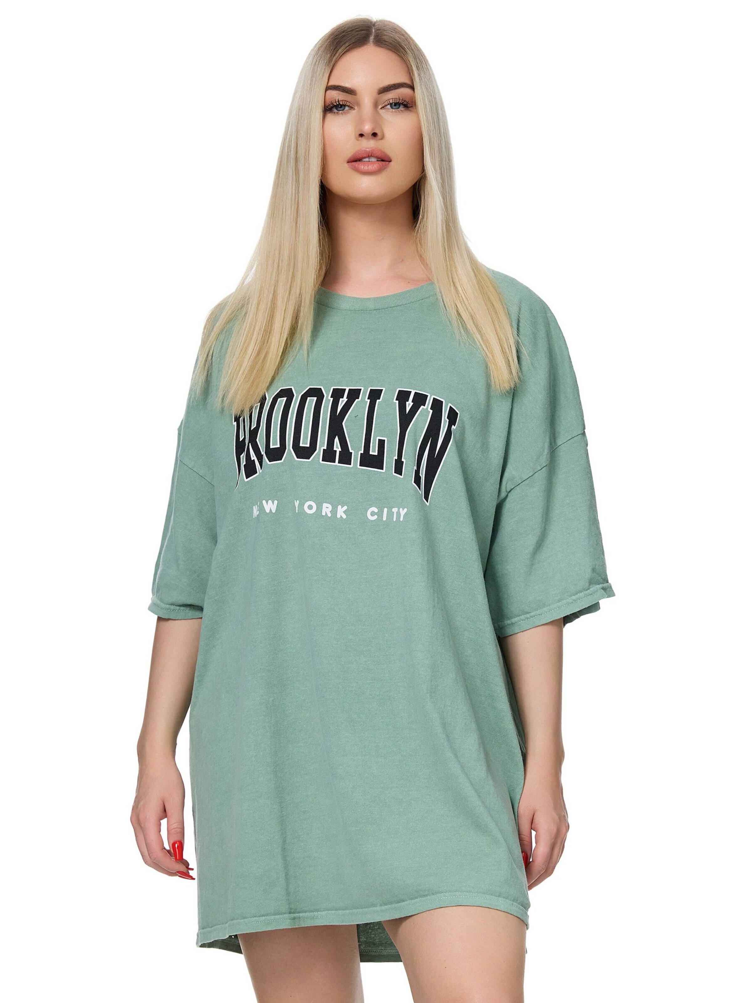 Worldclassca Oversized Shirt in Green: front