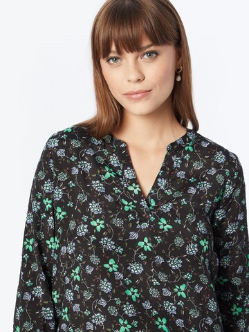 Kaffe - Blusa 'Florina' em preto