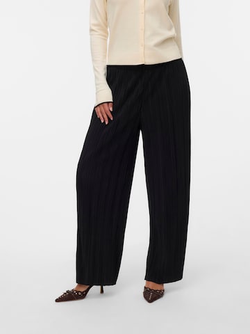 VERO MODA - Pierna ancha Pantalón en negro: frente
